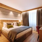 Valtur Cervinia Cristallo 酒店 布勒伊-切尔维尼亚