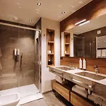 Valtur Cervinia Cristallo 5* 布勒伊-切尔维尼亚