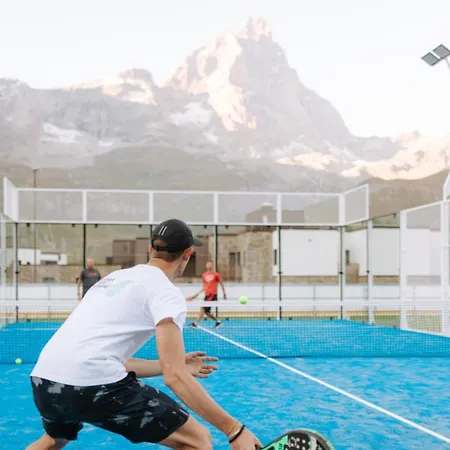 Отель Valtur Cervinia Cristallo Брей-Червиния