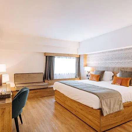 Отель Valtur Cervinia Cristallo