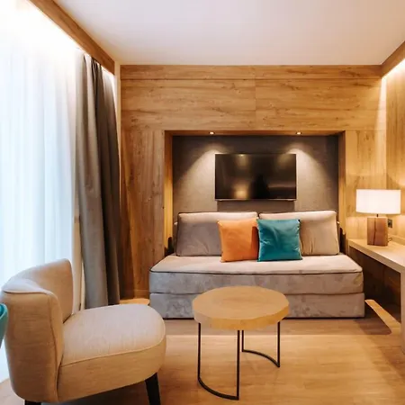 Hotel Valtur Cervinia Cristallo 5*