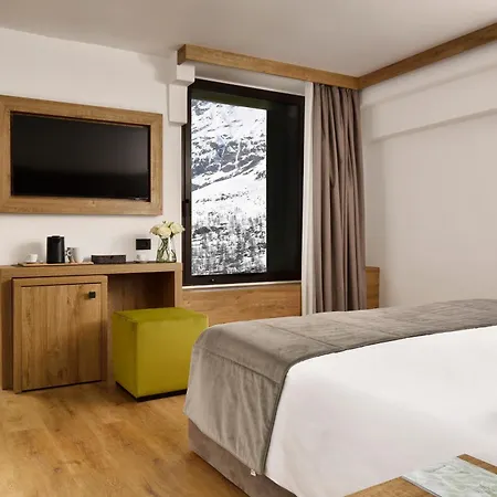 Hotel Valtur Cervinia Cristallo 5*
