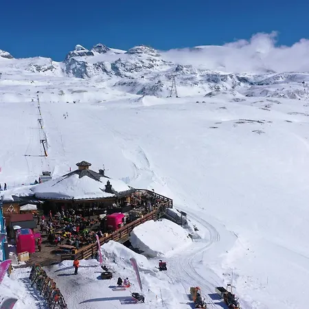 Valtur Cervinia Cristallo ホテル ブレウイル・チェルヴィナイア